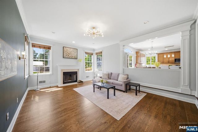 2 E David Drive, Hanover Township, NJ 07981