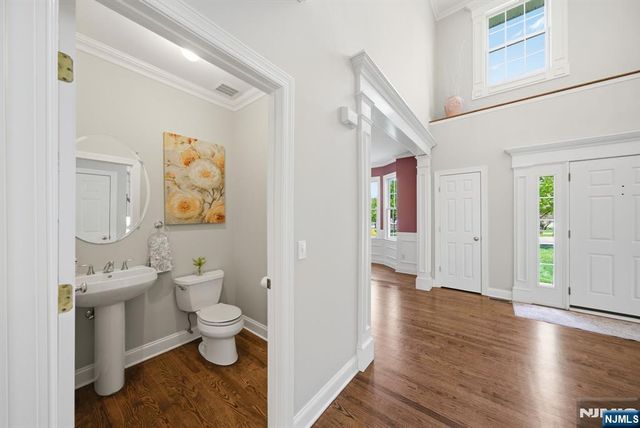 2 E David Drive, Hanover Township, NJ 07981