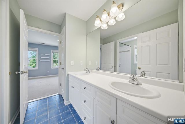 2 E David Drive, Hanover Township, NJ 07981