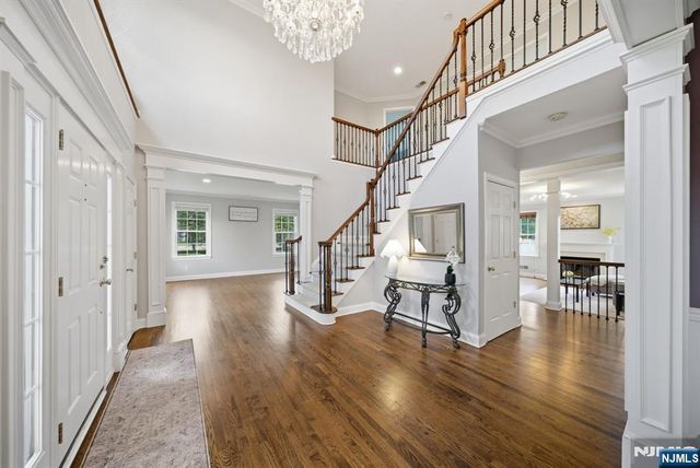 2 E David Drive, Hanover Township, NJ 07981