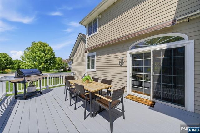 2 E David Drive, Hanover Township, NJ 07981