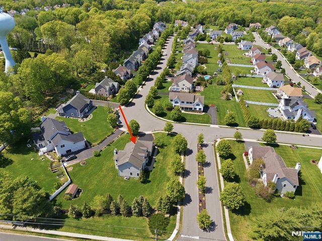 2 E David Drive, Hanover Township, NJ 07981