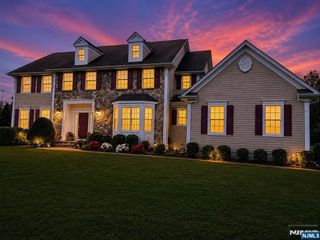 2 E David Drive, Hanover Township, NJ 07981