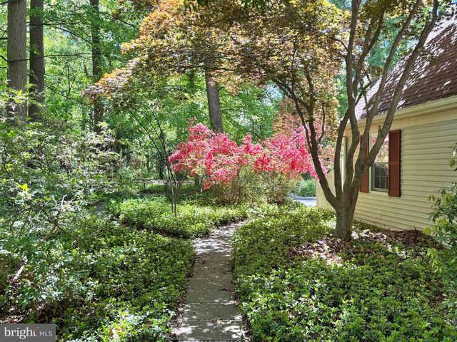 829 NATHAN HALE DR, West Chester, PA 19382