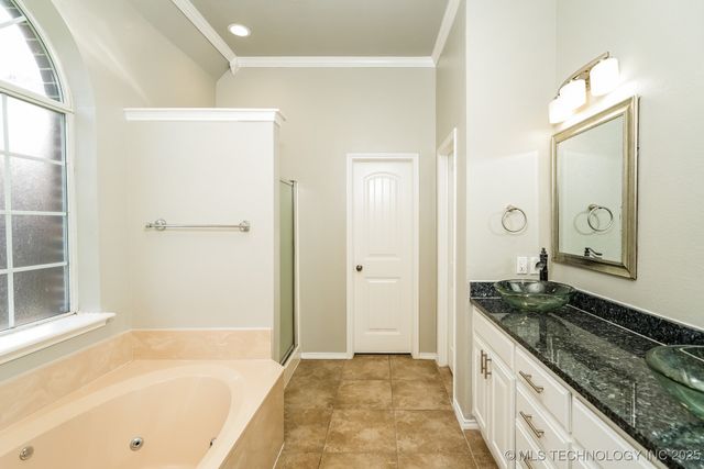 1212 E Canton Street S, Broken Arrow, OK 74012