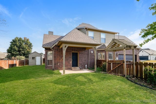 1212 E Canton Street S, Broken Arrow, OK 74012