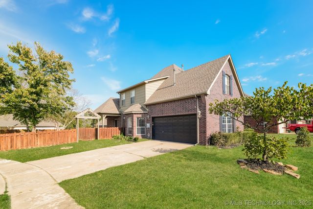 1212 E Canton Street S, Broken Arrow, OK 74012