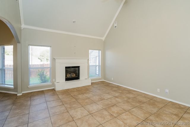 1212 E Canton Street S, Broken Arrow, OK 74012