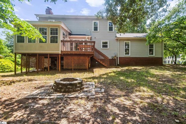 10 Woodway Drive, Greer, SC 29651