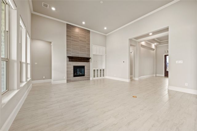 816 Gallant Fox Trail, Keller, TX 76248