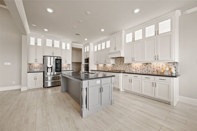 816 Gallant Fox Trail, Keller, TX 76248