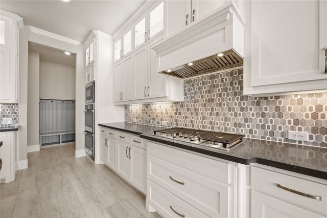 816 Gallant Fox Trail, Keller, TX 76248