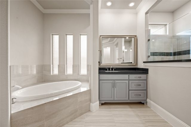 816 Gallant Fox Trail, Keller, TX 76248