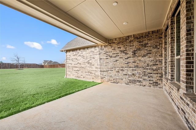 816 Gallant Fox Trail, Keller, TX 76248