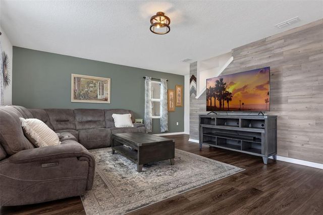 455 LAZIO CIRCLE, Debary, FL 32713