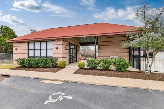 1212 Cardinal LN, Round Rock, TX 78681