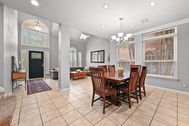 1212 Cardinal LN, Round Rock, TX 78681