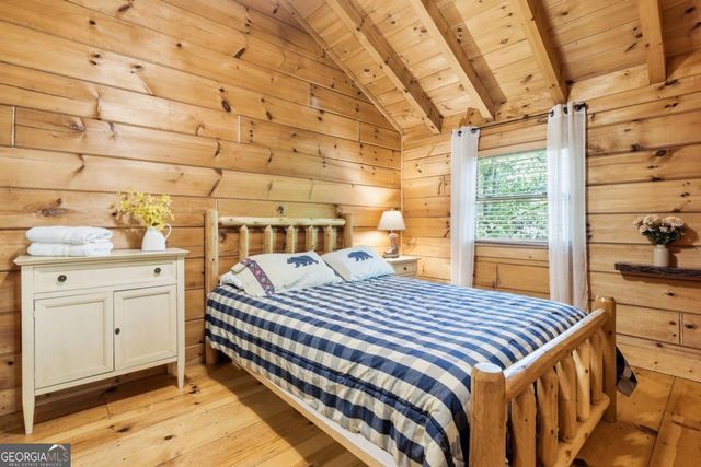 37 Dean Court, Blue Ridge, GA 30513