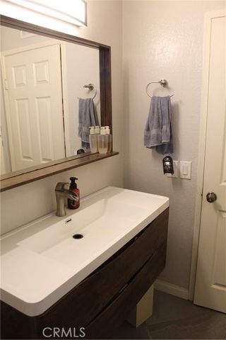 906 Brandywine, Eastvale, CA 92880