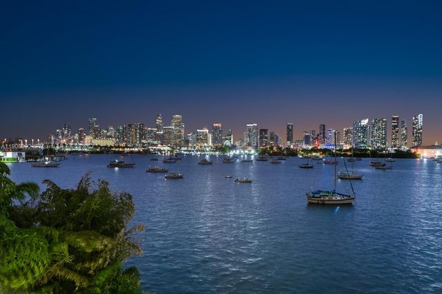 440 S Hibiscus Dr, Miami Beach, FL 33139