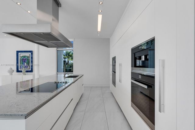 440 S Hibiscus Dr, Miami Beach, FL 33139