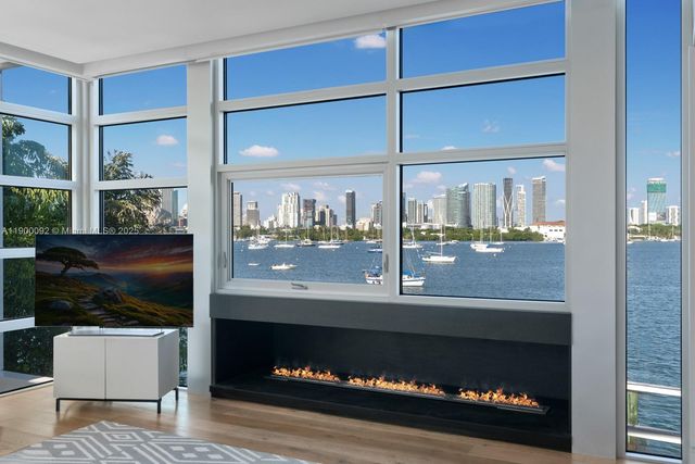 440 S Hibiscus Dr, Miami Beach, FL 33139