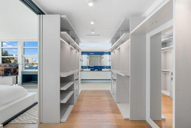 440 S Hibiscus Dr, Miami Beach, FL 33139