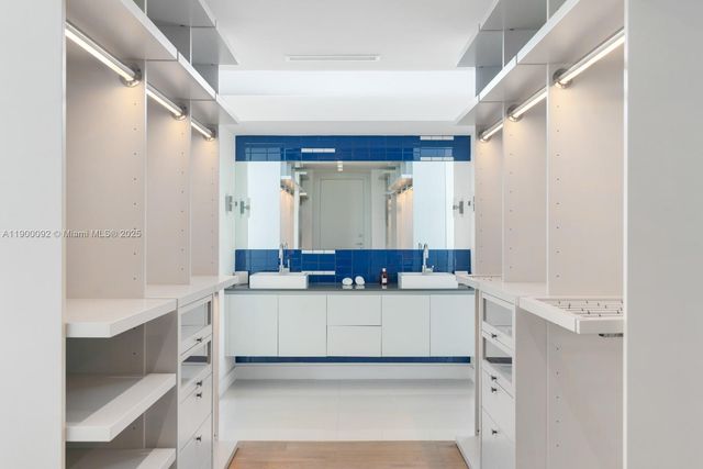 440 S Hibiscus Dr, Miami Beach, FL 33139