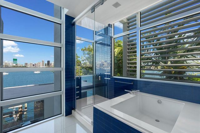 440 S Hibiscus Dr, Miami Beach, FL 33139