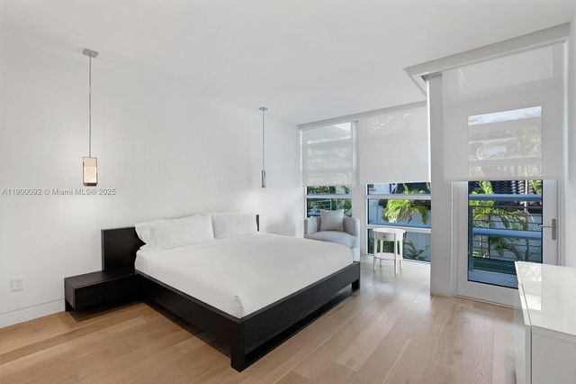 440 S Hibiscus Dr, Miami Beach, FL 33139