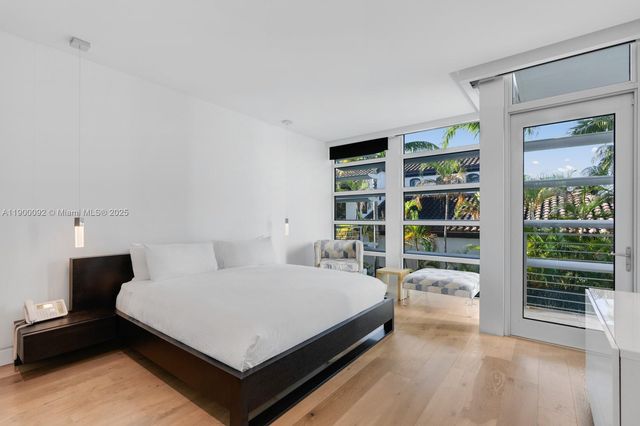 440 S Hibiscus Dr, Miami Beach, FL 33139