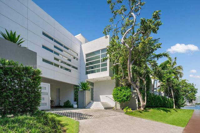 440 S Hibiscus Dr, Miami Beach, FL 33139