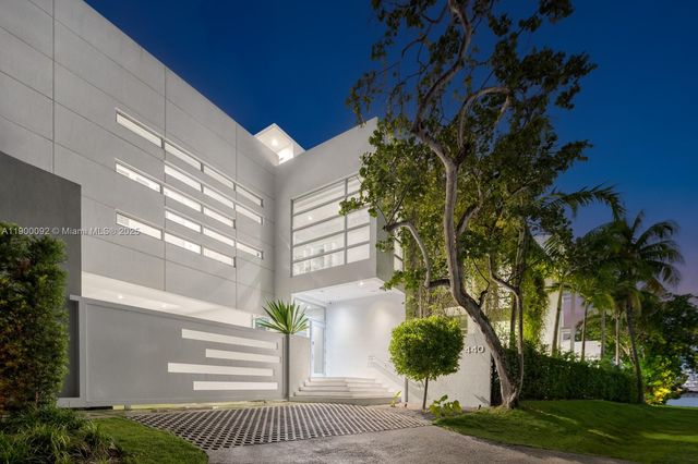 440 S Hibiscus Dr, Miami Beach, FL 33139