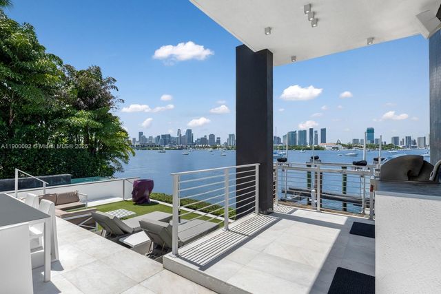 440 S Hibiscus Dr, Miami Beach, FL 33139