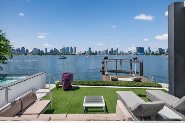 440 S Hibiscus Dr, Miami Beach, FL 33139