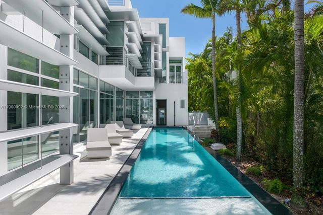 440 S Hibiscus Dr, Miami Beach, FL 33139