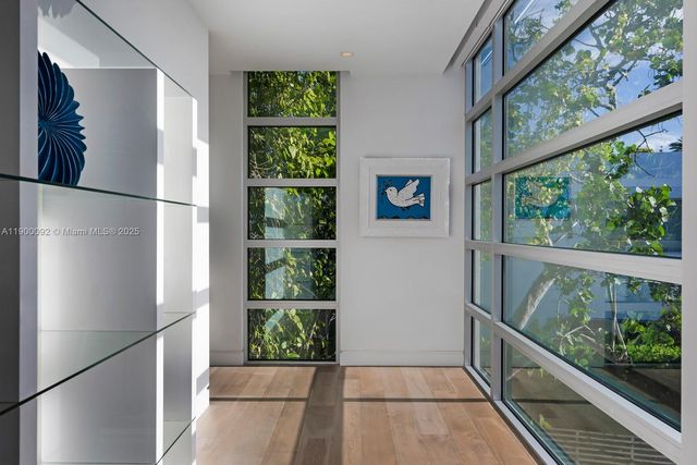 440 S Hibiscus Dr, Miami Beach, FL 33139