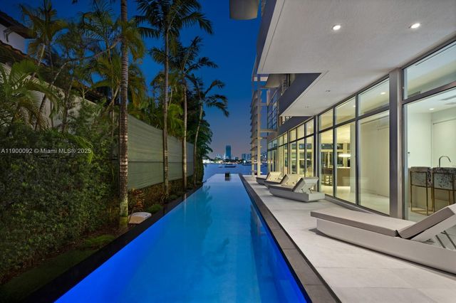 440 S Hibiscus Dr, Miami Beach, FL 33139