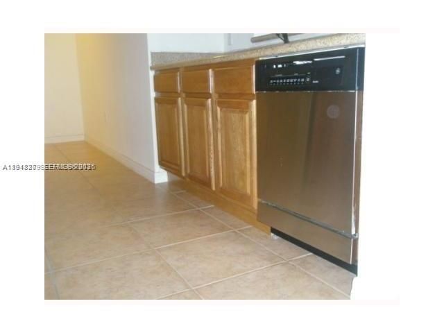 4242 NW 2nd St 1012, Miami, FL 33126