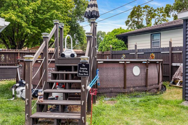 1921 N 10th Avenue N, Moorhead, MN 56560