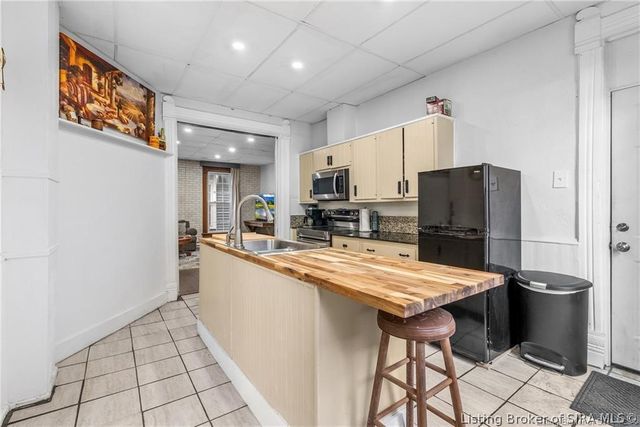 1832 Ekin Avenue, New Albany, IN 47150