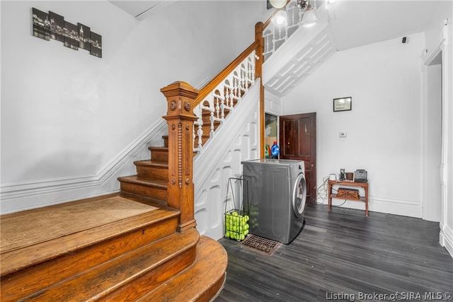1832 Ekin Avenue, New Albany, IN 47150