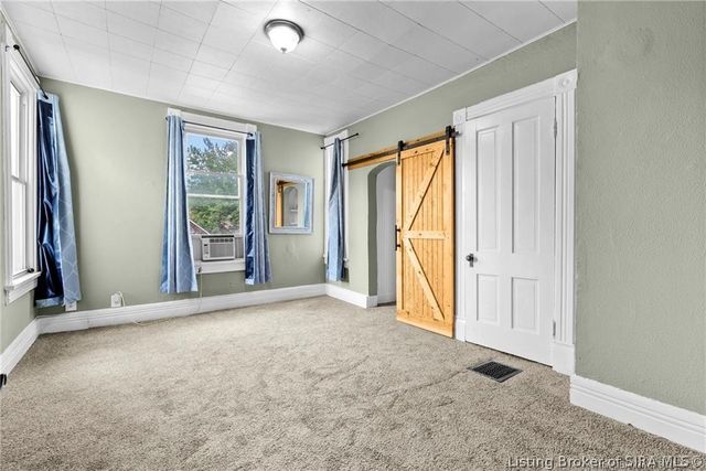 1832 Ekin Avenue, New Albany, IN 47150