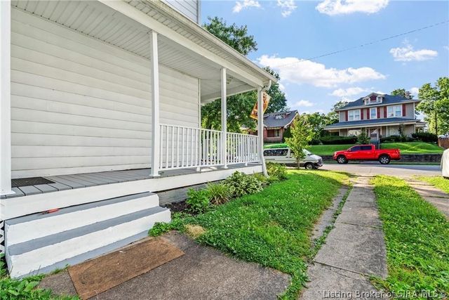 1832 Ekin Avenue, New Albany, IN 47150