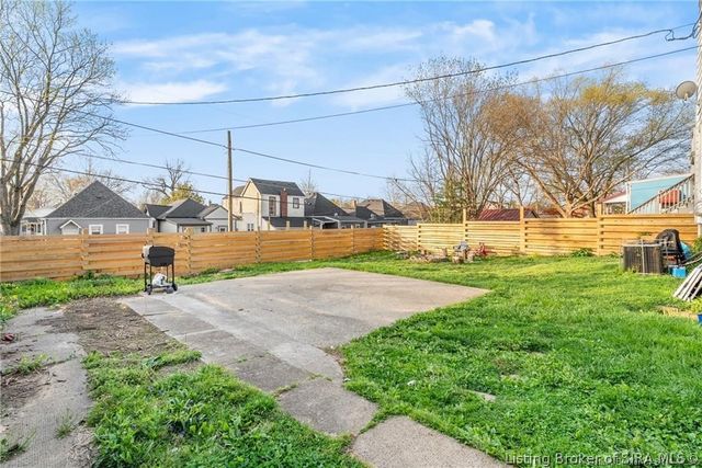 1832 Ekin Avenue, New Albany, IN 47150