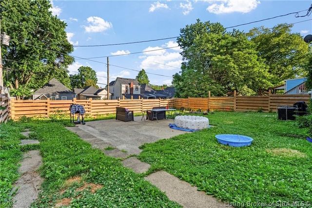 1832 Ekin Avenue, New Albany, IN 47150