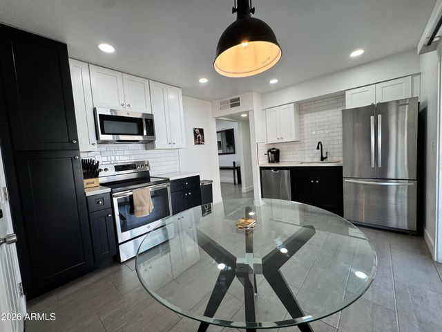 12453 N 29th Avenue, Phoenix, AZ 85029
