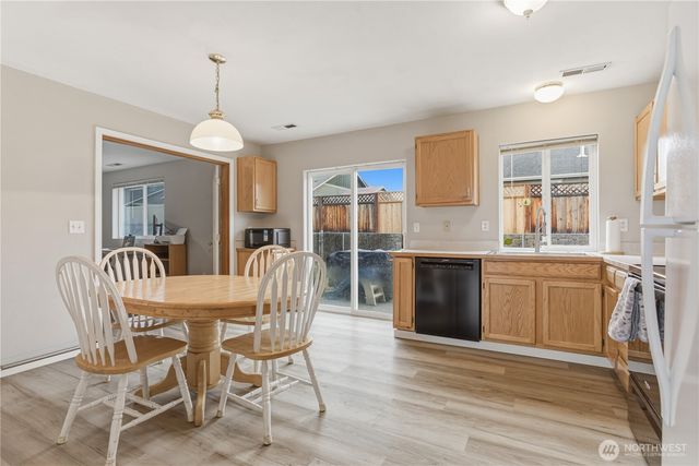 1720 Lincoln Park Circle, Wenatchee, WA 98801