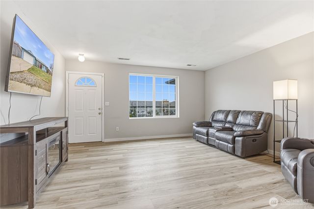 1720 Lincoln Park Circle, Wenatchee, WA 98801