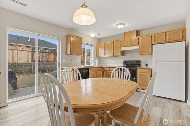 1720 Lincoln Park Circle, Wenatchee, WA 98801